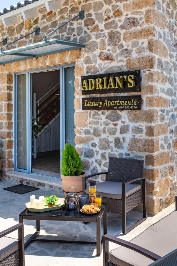 Adrian's Luxury 1 Ferienhaus *